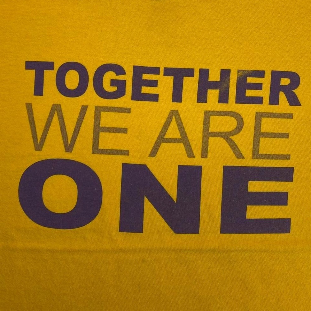 2000s LA Los Angeles Lakers basketball promo shirt - Together we are one -‎ Kobe